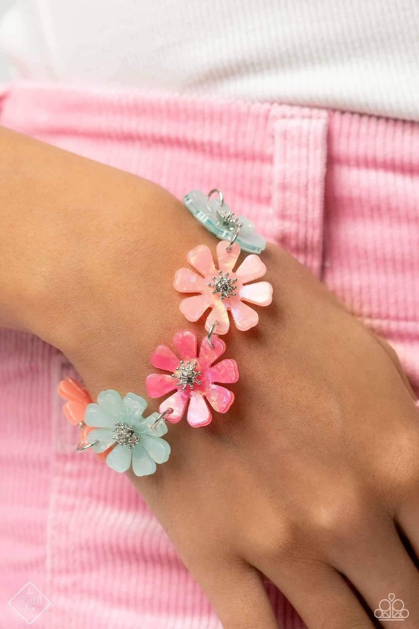 Featuring playful styles accented with fun pops of color, the Glimpses of Malibu Collection is an endearing assortment of cheerful and whimsical laid-back fashion. From the bubbly outgoing socialite who isn’t afraid to make a fashion statement to the introspective wallflower who is charmed by soft feminine prints and flawless finishing touches, there’s something for everyone in the Glimpses of Malibu Collection.