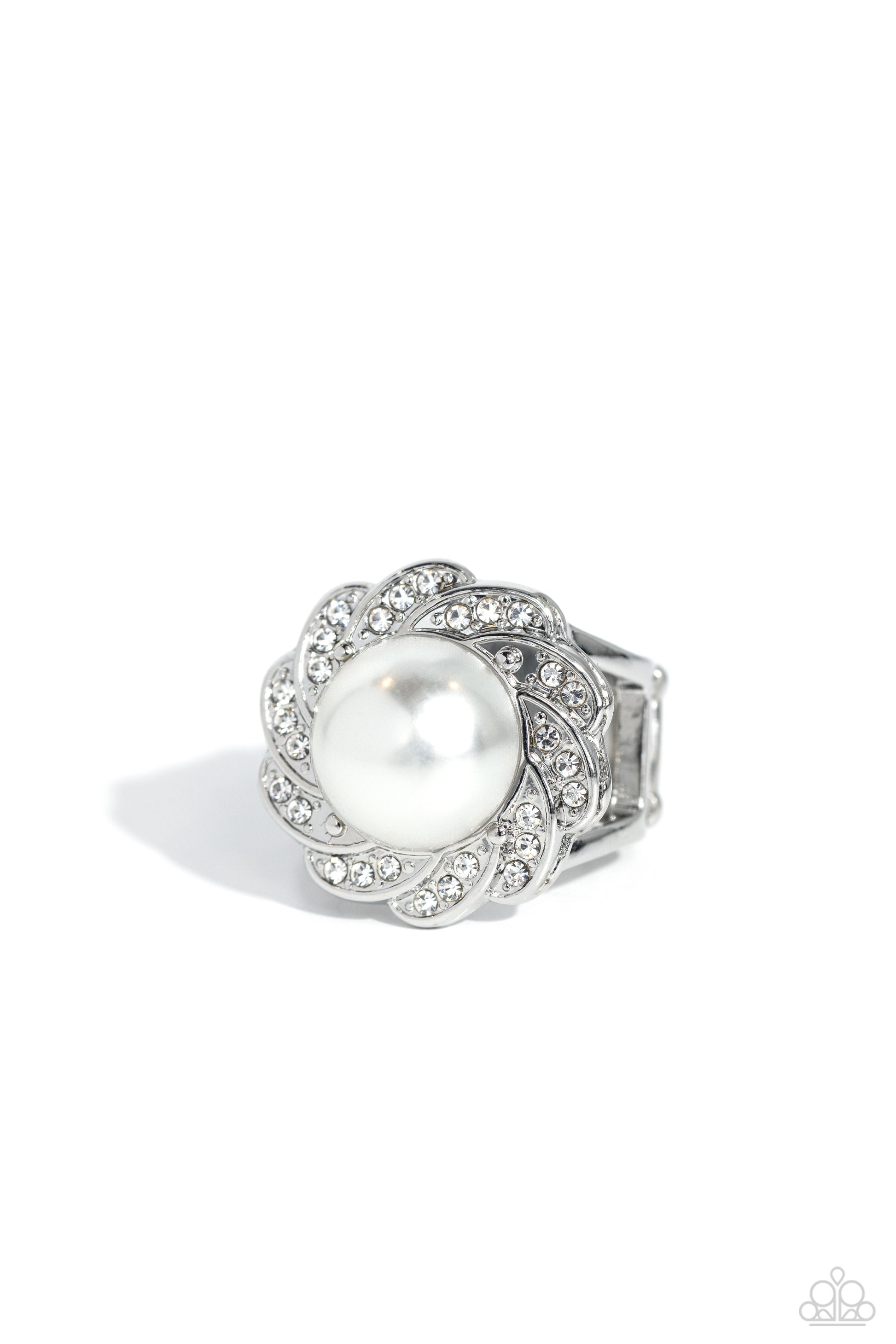 <p data-mce-fragment="1">Paparazzi Accessories - Storybook Ending - White Rings a whirl of white rhinestone encrusted silver petals blooms from a dramatically oversized white pearl drop center, culminating in an elegant floral centerpiece atop the finger. Features a stretchy band for a flexible fit.</p> <p data-mce-fragment="1"><i data-mce-fragment="1">Sold as one individual ring.</i></p>