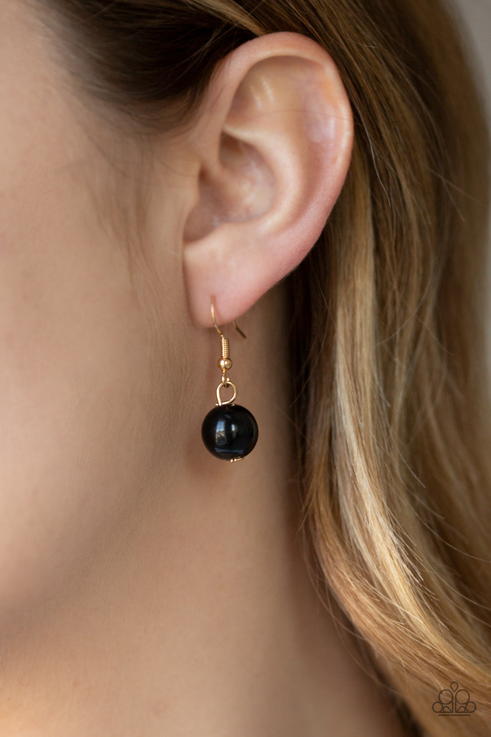 Paparazzi Accessories Get Off My Runway - Gold Necklaces - Lady T Accessories