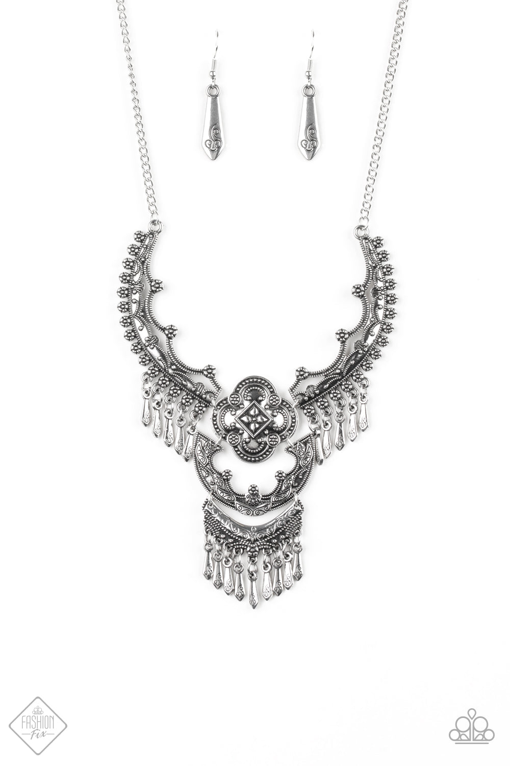 Rogue Vogue Silver Necklaces Paparazzi Accessories Lady T Accessories - Lady T Accessories