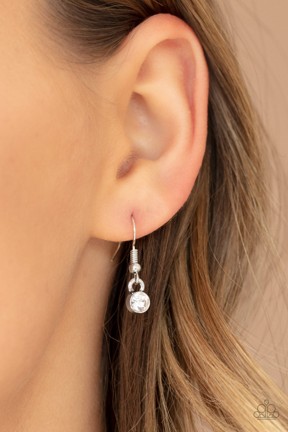 Paparazzi Accessories Going for GLAM-ma White Necklaces - Lady T Accessories