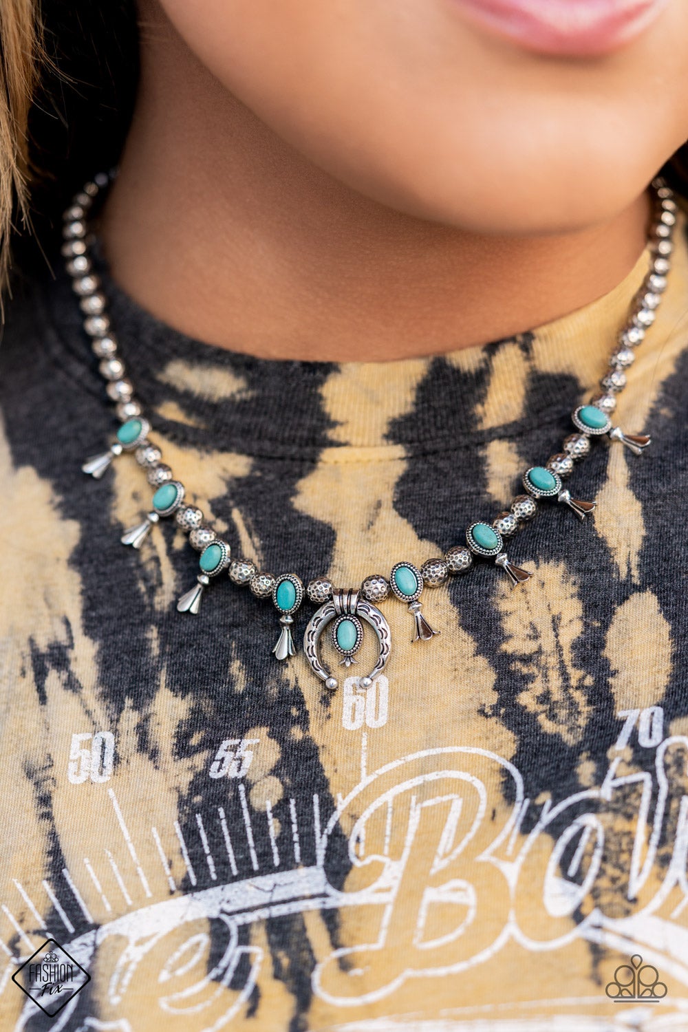 Simply Santa Fe Complete Trend Blend - December 2021 Fashion Fix Set, Earthy, desert-inspired designs are what the Simply Santa Fe collection is all about. Natural stones, indigenous patterns, and vibrant colors of the Southwest are sprinkled throughout this trendy collection.  Includes one of each accessory featured in the Simply Santa Fe Trend Blend in December's Fashion Fix: