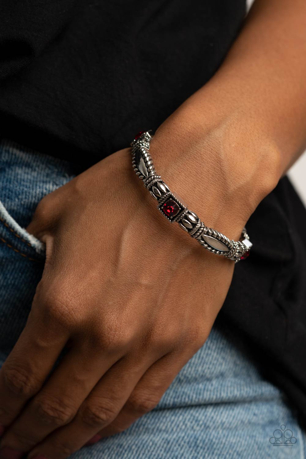 Paparazzi Accessories Get this GLOW On The - Red Bracelets - Lady T Accessories