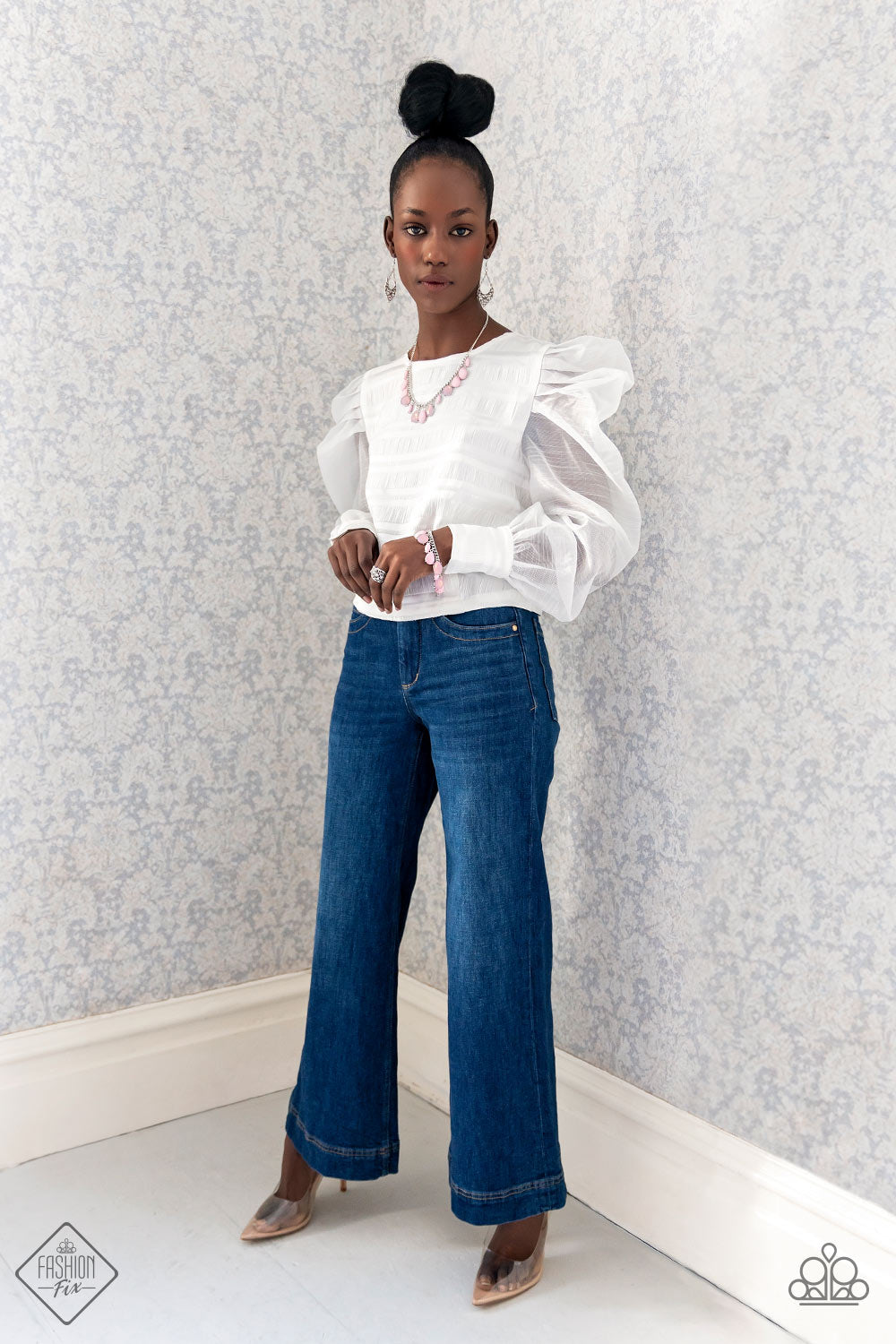 Glimpses of Malibu Complete Trend Blend - February 2022 Fashion Fix Set featuring playful styles accented with fun pops of color, the Glimpses of Malibu Collection is an endearing assortment of cheerful and whimsical laid-back fashion. From the bubbly outgoing socialite who isn’t afraid to make a fashion statement to the introspective wallflower who is charmed by soft feminine prints and flawless finishing touches, there’s something for everyone in the Glimpses of Malibu Collection.