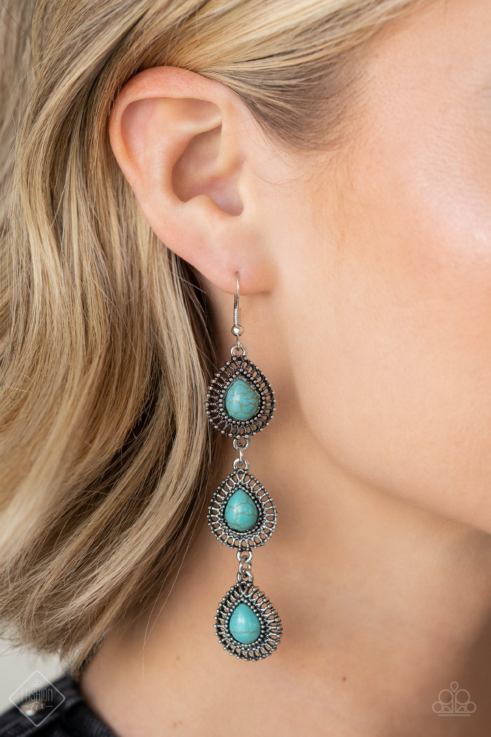 Simply Santa Fe Complete Trend Blend - April 2022 Fashion Fix Set Authentic designs and handcrafted pieces are staples of the Simply Santa Fe Collection. Featuring patterns and elements inspired by nature, these earthy designs tend to have a little more detail. Those free spirited collectors who have an appreciation for the creative process and delight in the sentimental stories behind their favorite accessories will feel right at home with the Simply Santa Fe Collection.