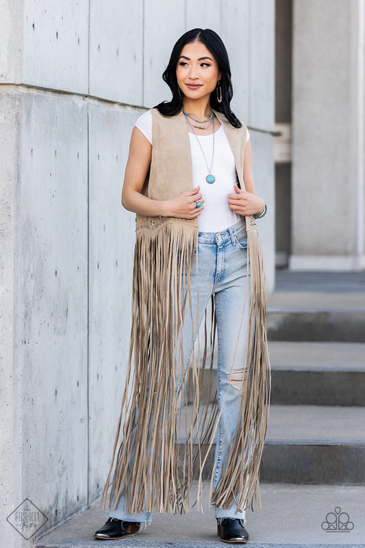Simply Santa Fe Complete Trend Blend - June 2022 Fashion Fix Set earthy, desert-inspired designs are what the Simply Santa Fe collection is all about. Natural stones, indigenous patterns, and vibrant colors of the Southwest are sprinkled throughout this trendy collection.