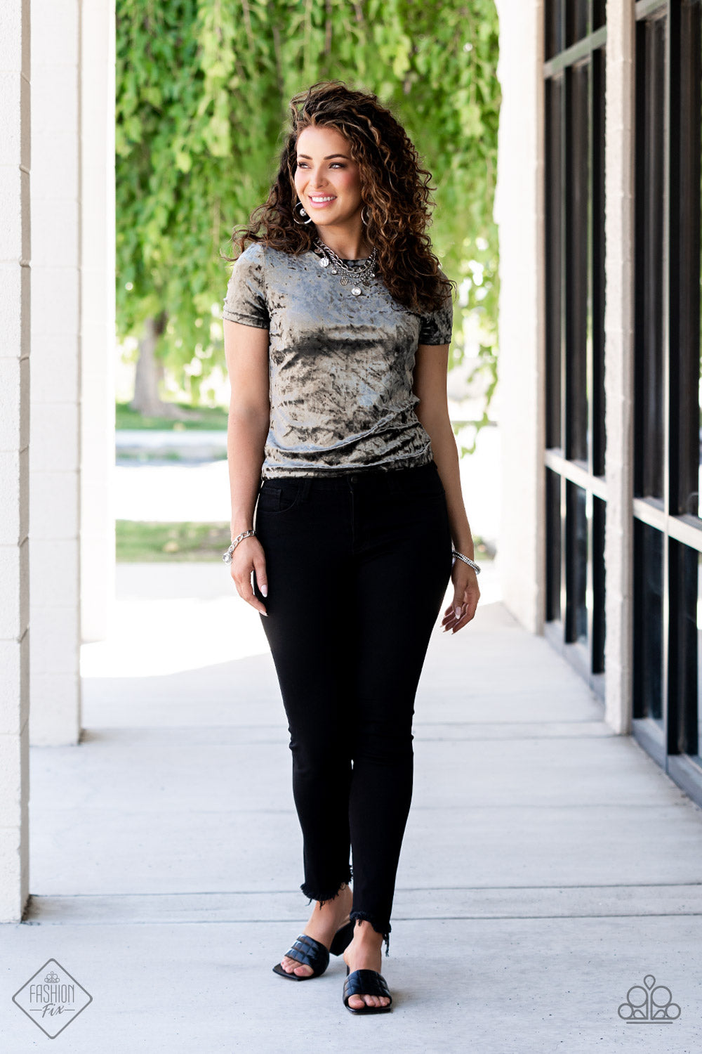 Paparazzi Accessories - Magnificent Musings Collection - September 2022 Fashion Fix Set