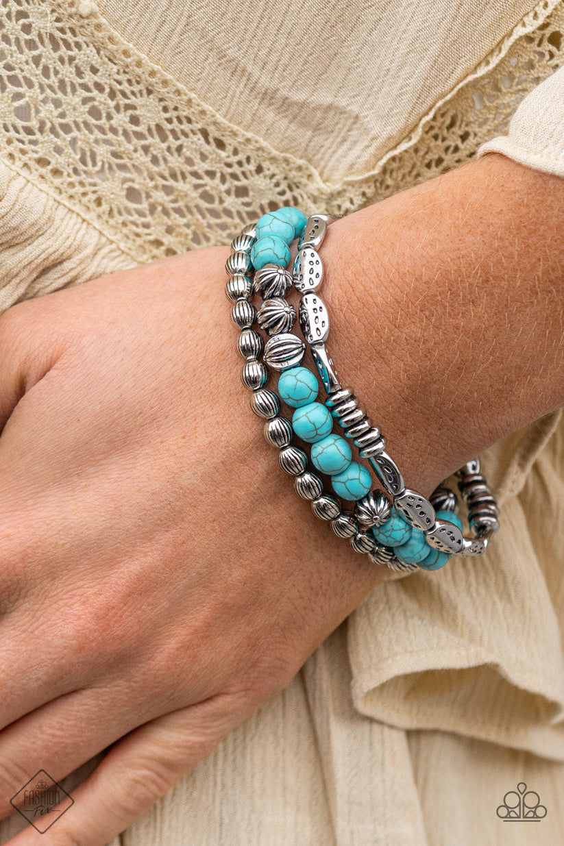 Earthy, desert-inspired designs are what the Simply Santa Fe collection is all about. Natural stones, indigenous patterns, and vibrant colors of the Southwest are sprinkled throughout this trendy collection.  Includes one of each accessory featured in the Simply Santa Fe Trend Blend in February's Fashion Fix: