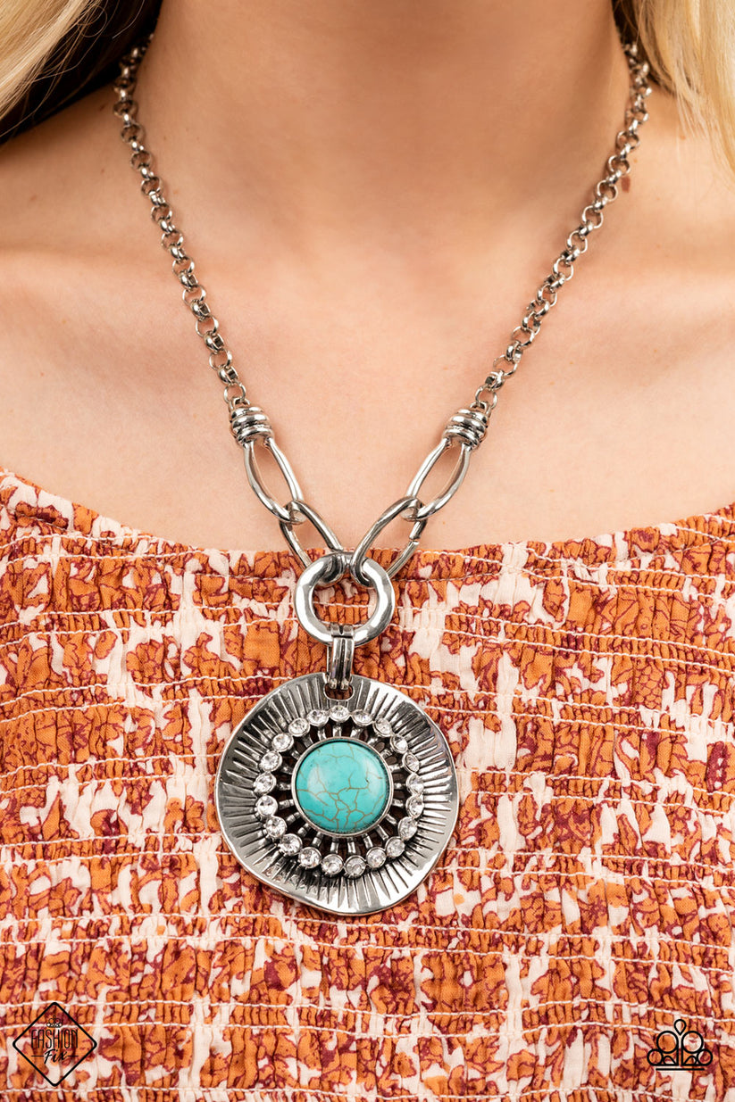 Authentic designs and handcrafted pieces are staples of the Simply Santa Fe Collection. Featuring patterns and elements inspired by nature, these earthy designs tend to have a little more detail. Those free spirited collectors who have an appreciation for the creative process and delight in the sentimental stories behind their favorite accessories will feel right at home with the Simply Santa Fe Collection.  Includes one of each accessory featured in the Simply Santa Fe Trend Blend in July's Fashion Fix: