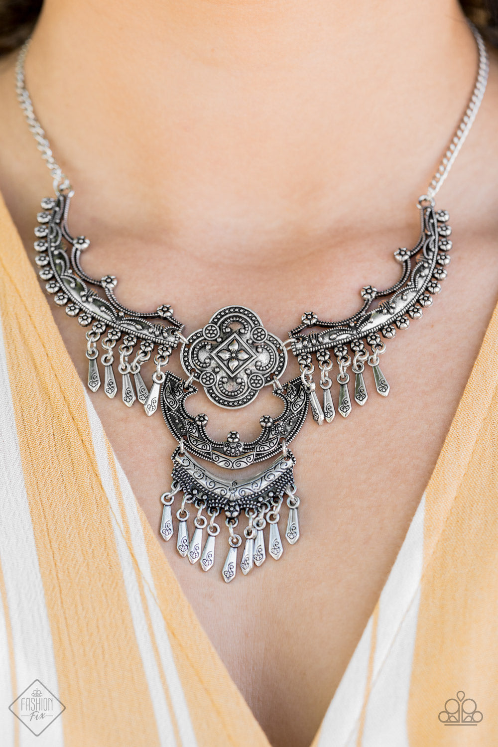 Rogue Vogue Silver Necklaces Paparazzi Accessories Lady T Accessories - Lady T Accessories