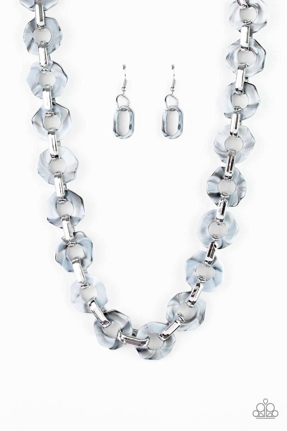 Paparazzi Accessories Fashionista Fever - Silver Necklaces - Lady T Accessories