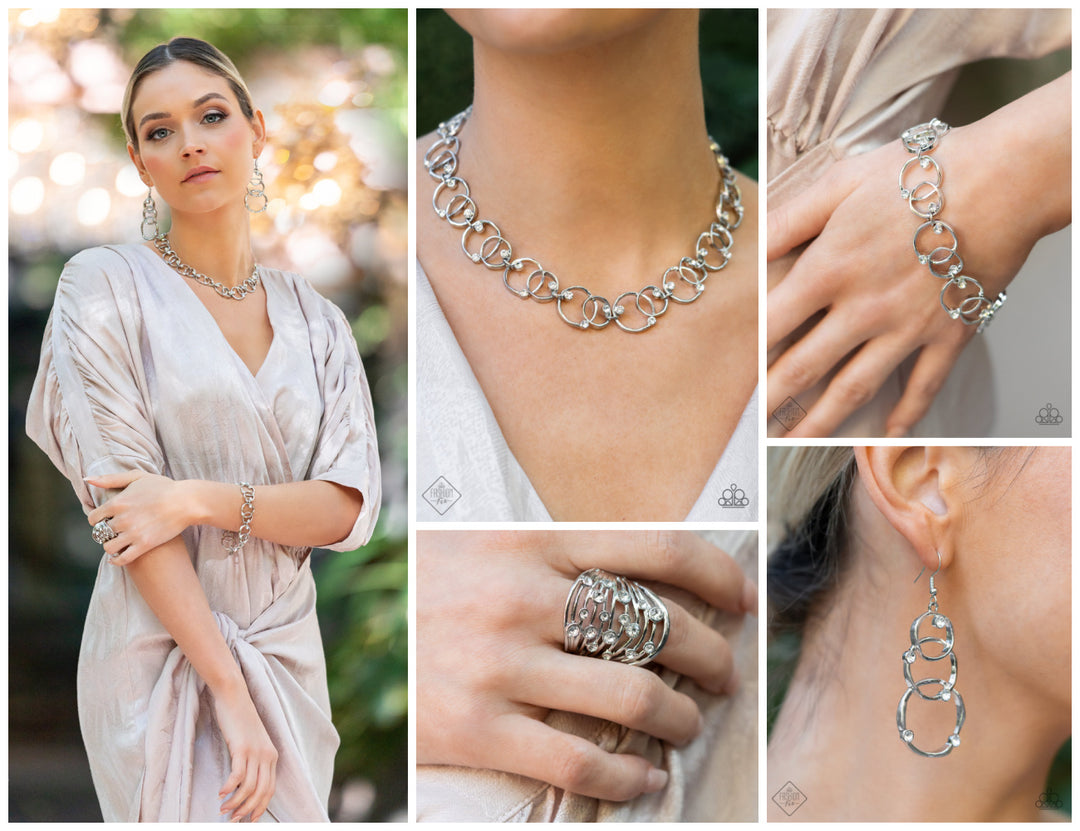 The styles featured in the Fiercely 5th Avenue collection are exactly what you would expect with a name like that: Sleek, classy, metallic designs that you’d find on the streets of New York. The accessories in the Fiercely 5th Avenue Trend Blends are strong and edgy, which makes them incredible versatile.