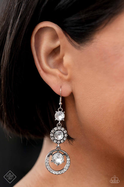 Timeless and classic yet sophisticated and versatile, the Fiercely 5th Avenue Collection features elegant designs and traditional metal finishes. Never one to shy away from a bit of sparkle, the Fiercely 5th Avenue fan is a powerhouse professional who accessorizes strategically – creating a polished look for the office that easily transitions to an elegantly glamorous after-hours style.